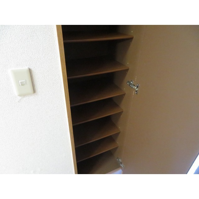 青葉台ハイツ0112号室 シューズボックス