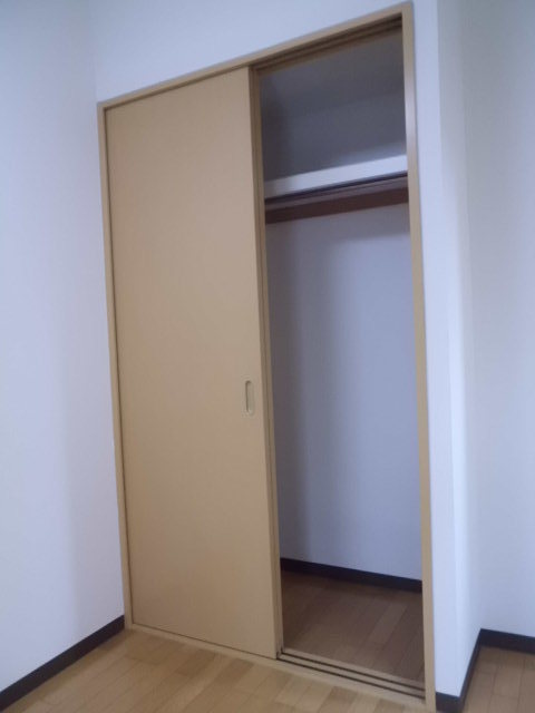 ルシオン0102号室 収納