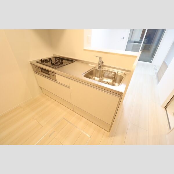 オークリーフ三郷　B棟 対面キッチン