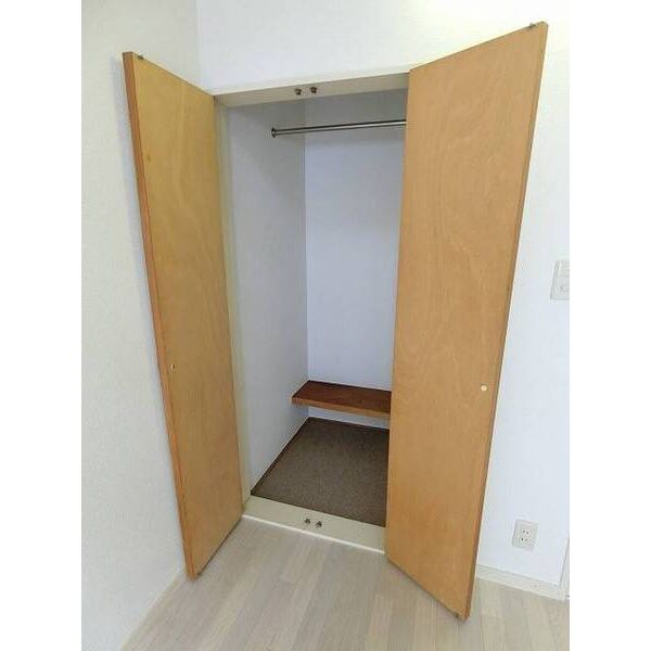 ゼフィランサス新柏 収納