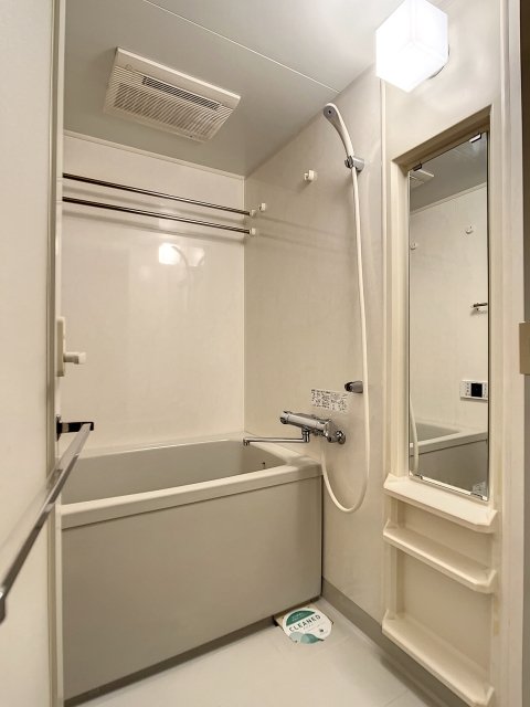 ファーストリアルタワー新宿13階 お風呂