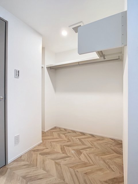 ＲＩＶＥＮＤＥＬＬ　ＥＢＩＳＵ オープンクローゼット