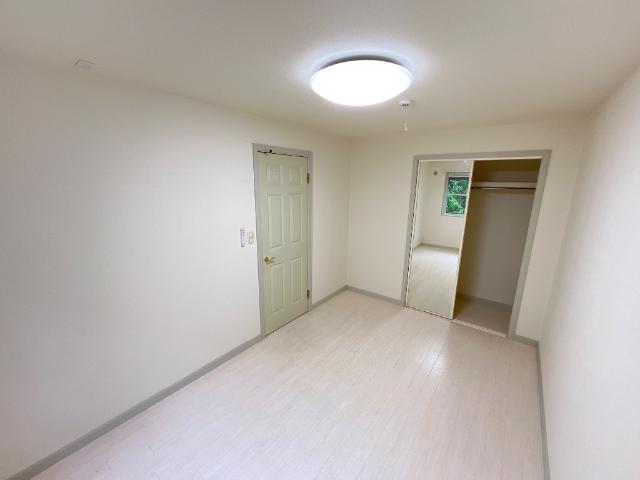 グリーン・ガーデン 洋室