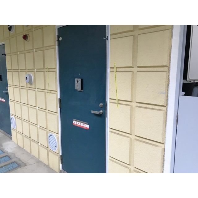 リエス伊勢原103号室 玄関
