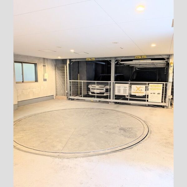 カスタリア人形町Ⅲ 駐車場
