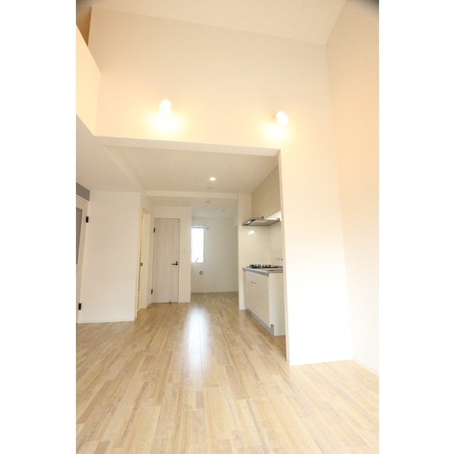 アメニティーハウス204号室 リビング