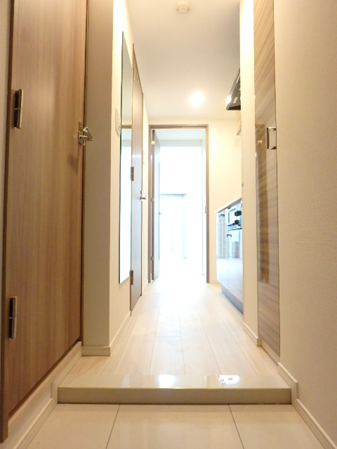 ガーラ横濱関内グランドステージ3階 落ち着いた玄関です