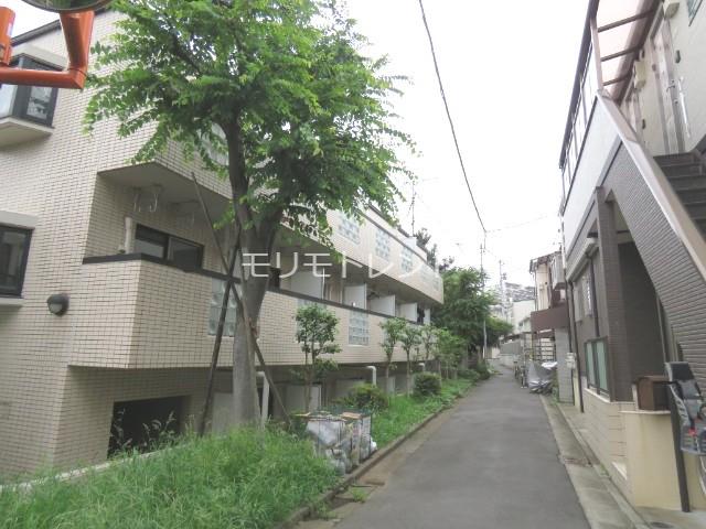 クレッセント三軒茶屋1階 外観