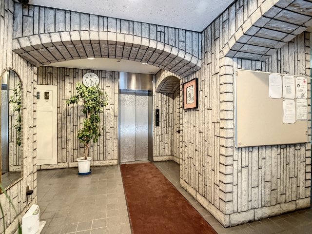 ヴィップ新宿御苑 エントランス