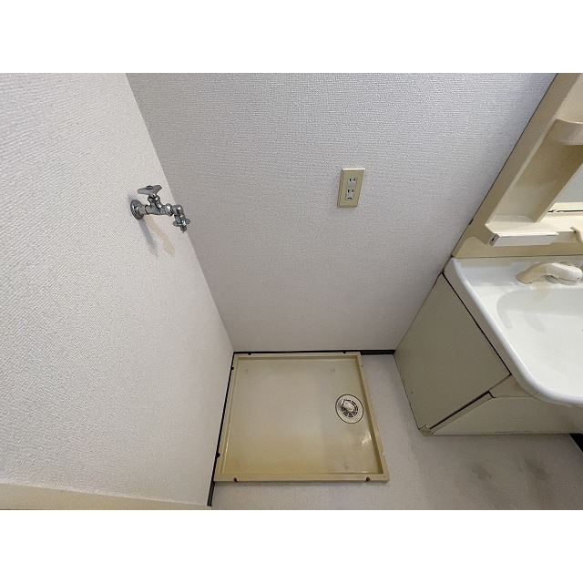 クリオ辻堂参番館0102号室 洗濯機置き場