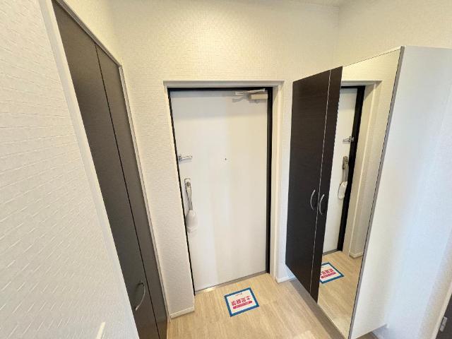 ラ・セルリアン（La Cerulean）303号室 玄関