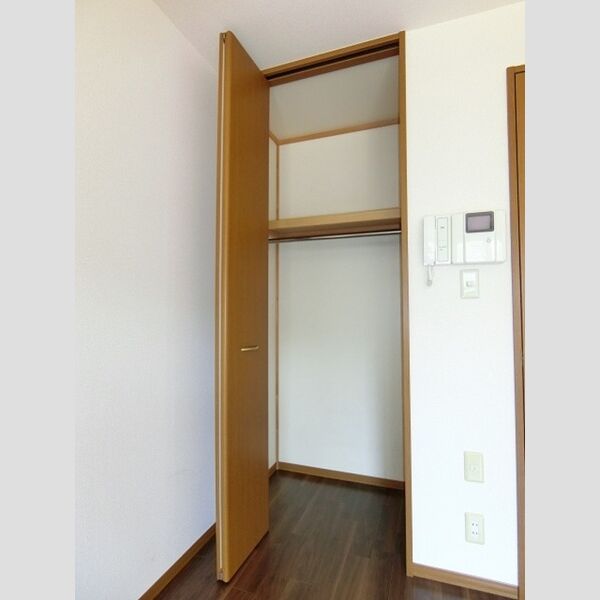学遊館109号室 クローゼット