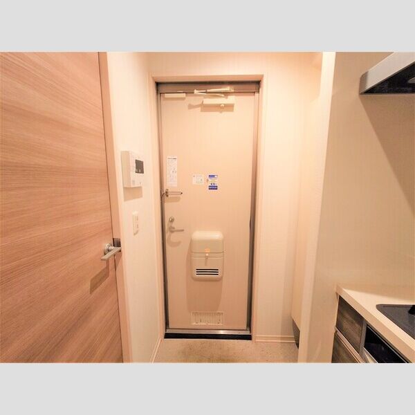 プランドール・アデン303号室 玄関