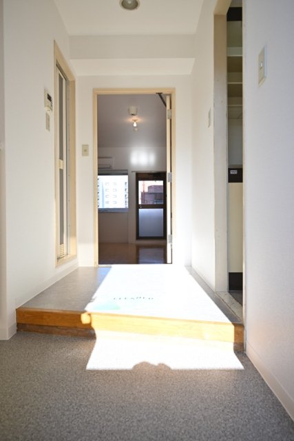 ピュアシティ横浜 玄関