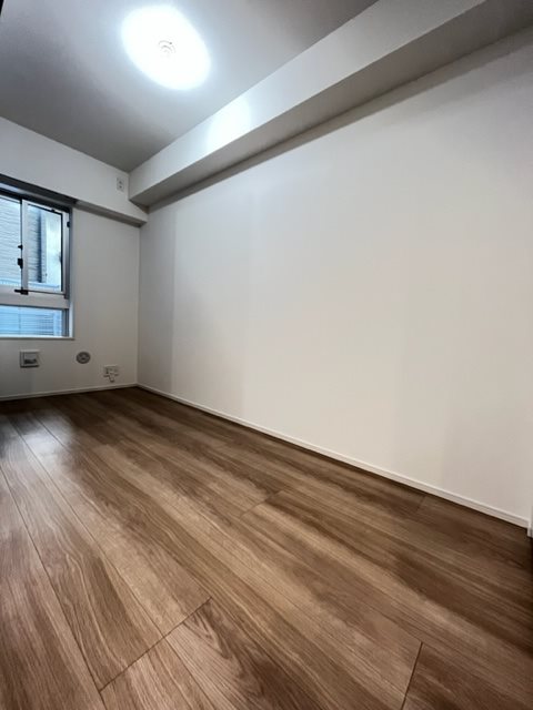 ドゥーエ菊川1階 寝室