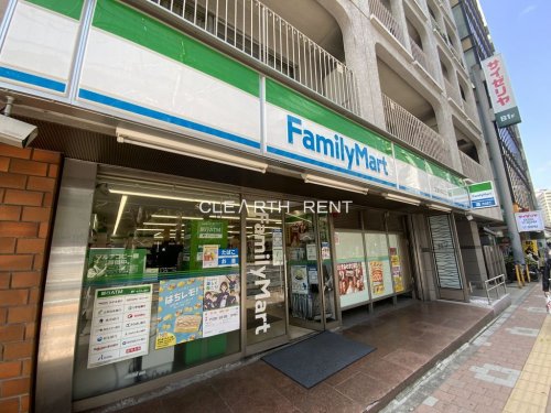 コンシェリア後楽園 【コンビニエンスストア】ファミリーマート 文京小石川二丁目店 まで172ｍ