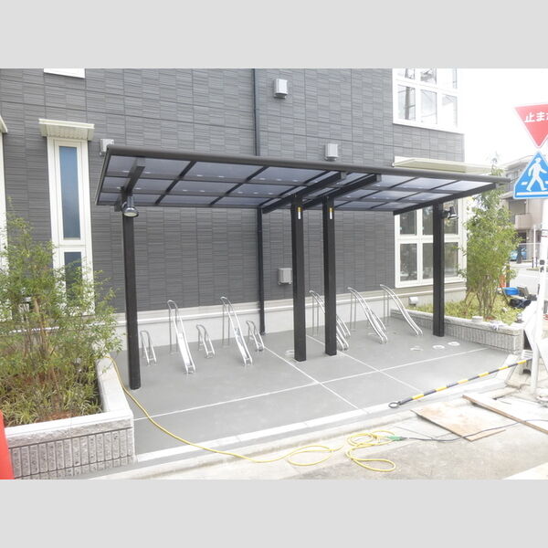 ロイヤルレジデンスⅡ102号室 自転車置場