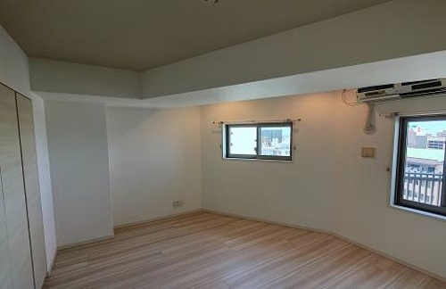 レーベン和光本町10階 洋室2