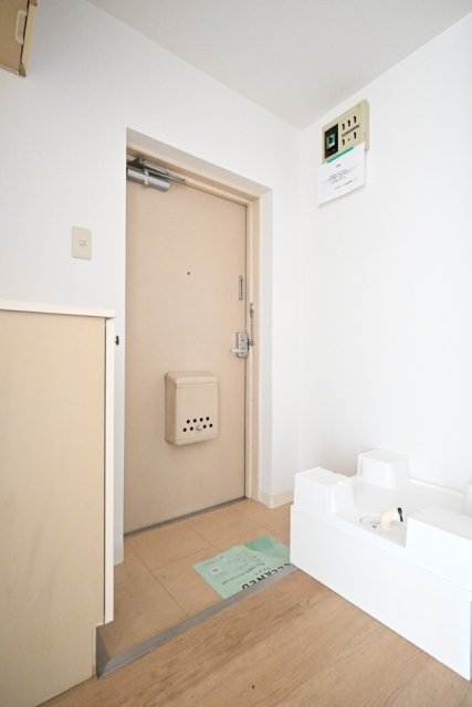 トップ桜新町第２ 玄関