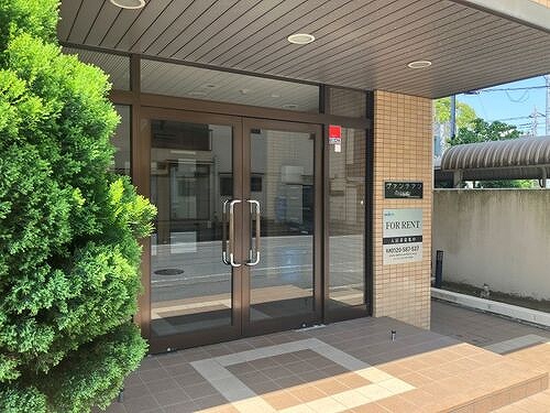 ヴァンテアン6階 エントランス外観