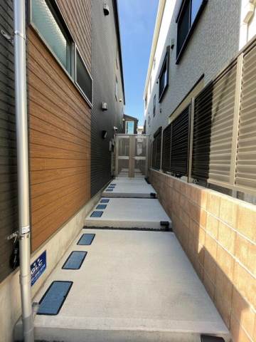 ザ　ルームス羽田2階 エントランス