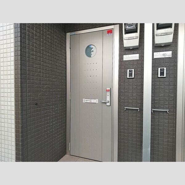 サウスタウンH.T 玄関表