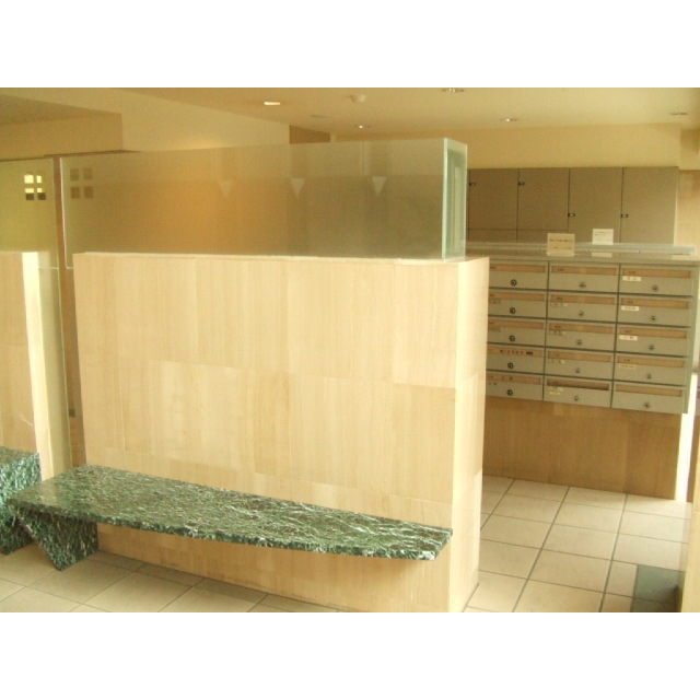 中野坂上パーク・ホームズ5階 郵便ポスト