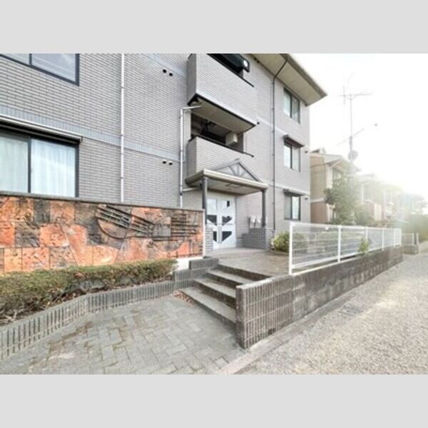 カーサみつわ台　E302号室 エントランス