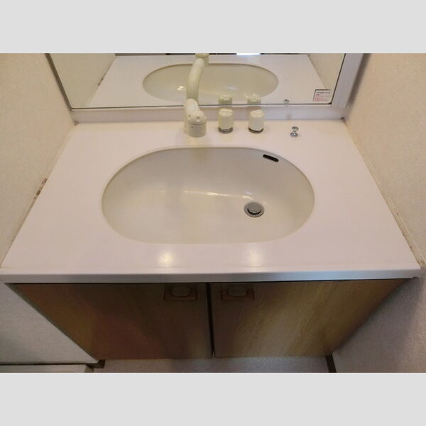 オーシャンビュー壱番館704号室 洗髪洗面化粧台