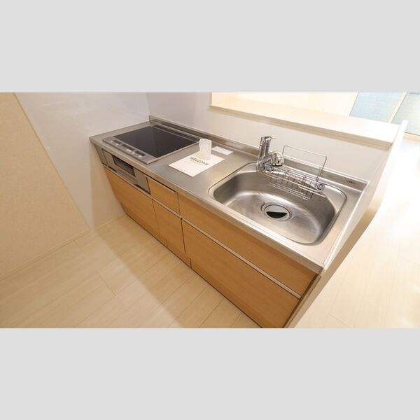 フィオーレ102号室 ★システムキッチン★