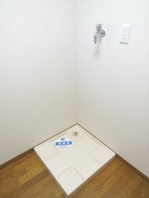 スカイコート新高円寺 洗濯機置場