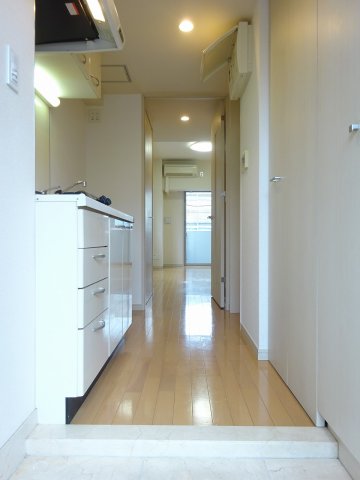 ヴィータローザ南砂町203号室 玄関