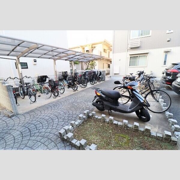 ルーエ　A203号室 駐輪場