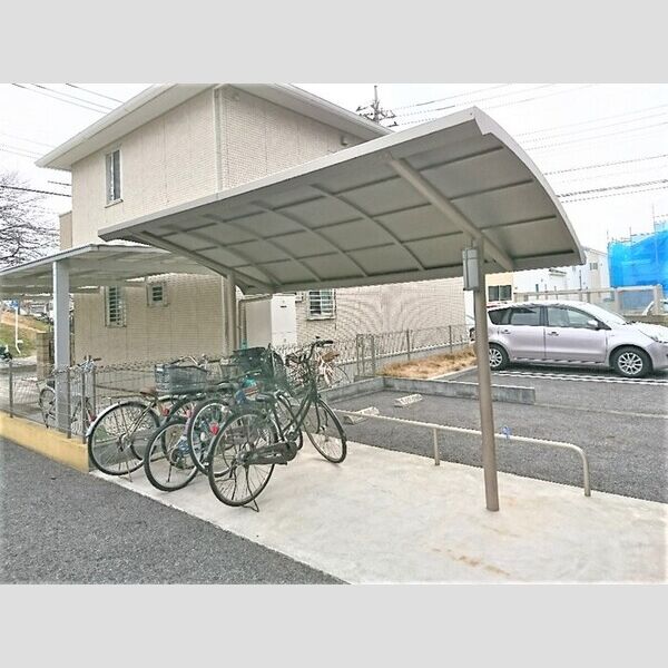 グリーンパーク102号室 駐輪場