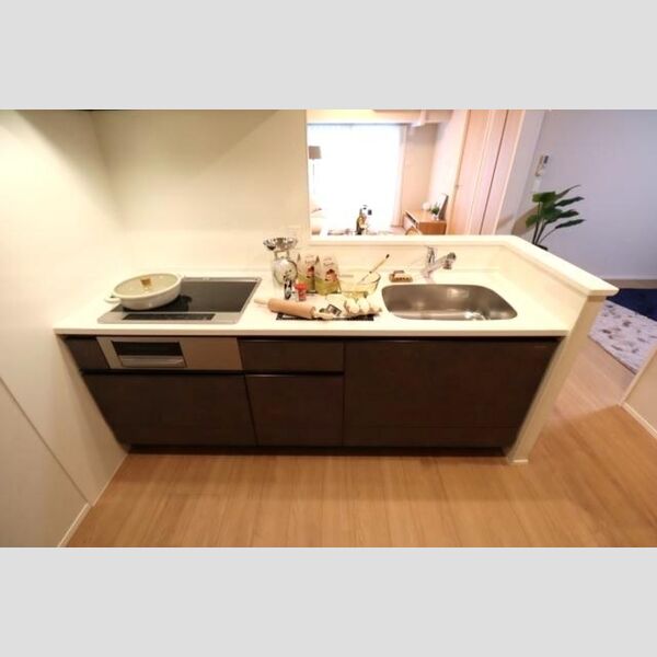サンジョイアゼロ205号室 対面キッチン