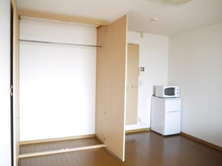 レオパレスＵＺＡＷＡ 内観