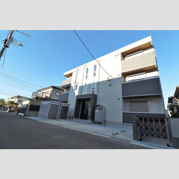 エムズ　バーレイ湘南平塚202号室 外観