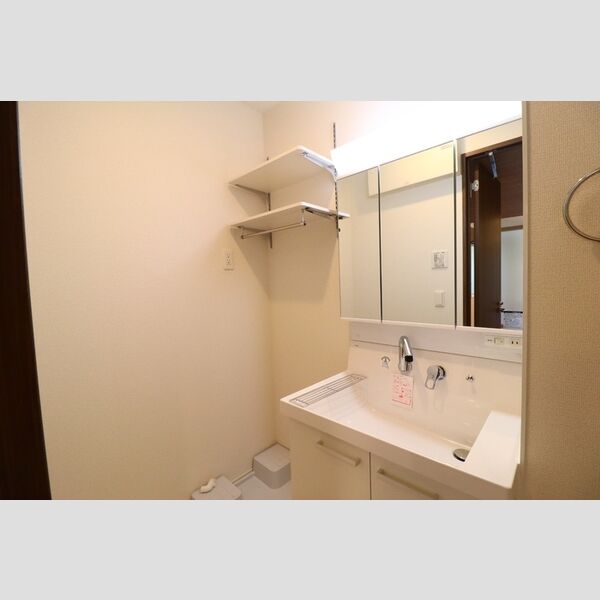 UP GOD HORIKIRI101号室 洗面化粧台