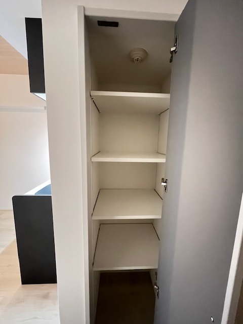 レジディア目白7階 収納