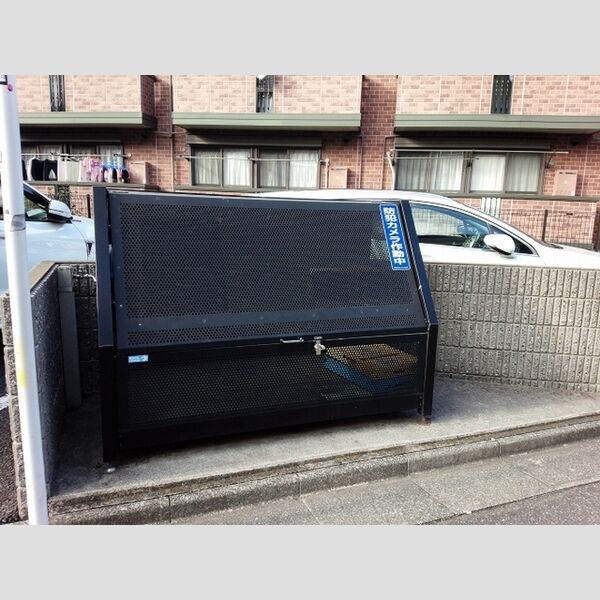 ハイム シンフォニア　A・B ごみ置場