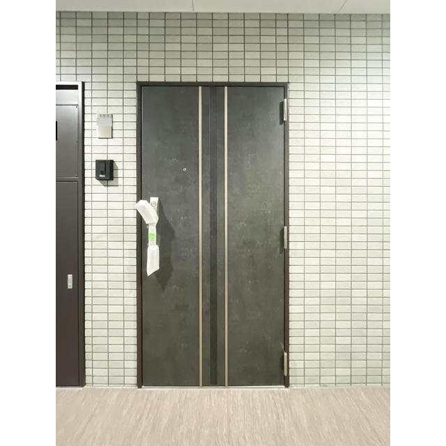 アーバハイツ六町環七北通り0503号室 玄関