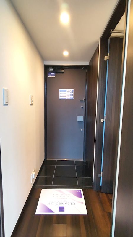 レジディア日本橋馬喰町Ⅲ8階 玄関