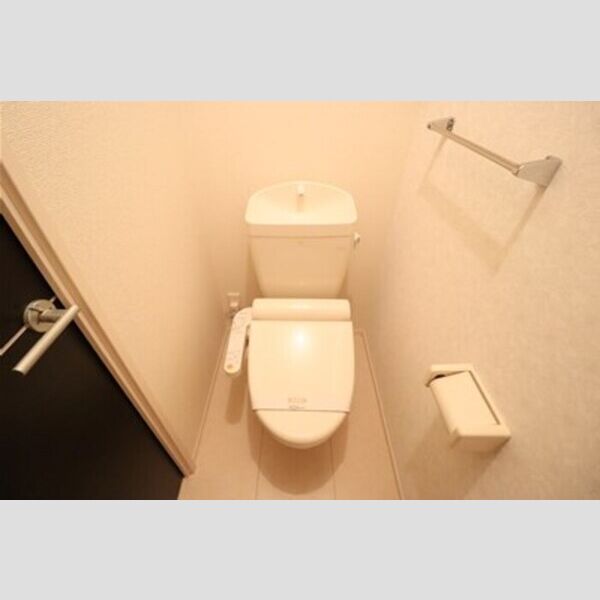 ガーデンヒルズ201号室 温水洗浄暖房便座