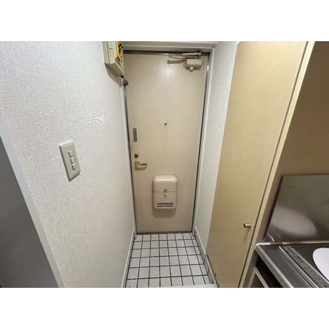 ジュネパレス松戸第77 玄関