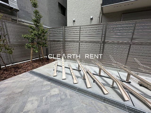 コンシェリア横濱山手 ＴＨＥ ＲＥＳＩＤＥＮＣＥ2階 敷地内駐輪場