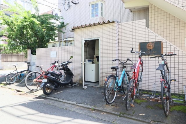 ペガサスマンション富士見ケ丘1階 駐輪場