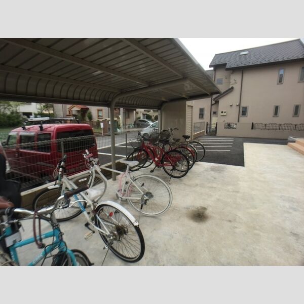 あさひ参番館 駐輪場