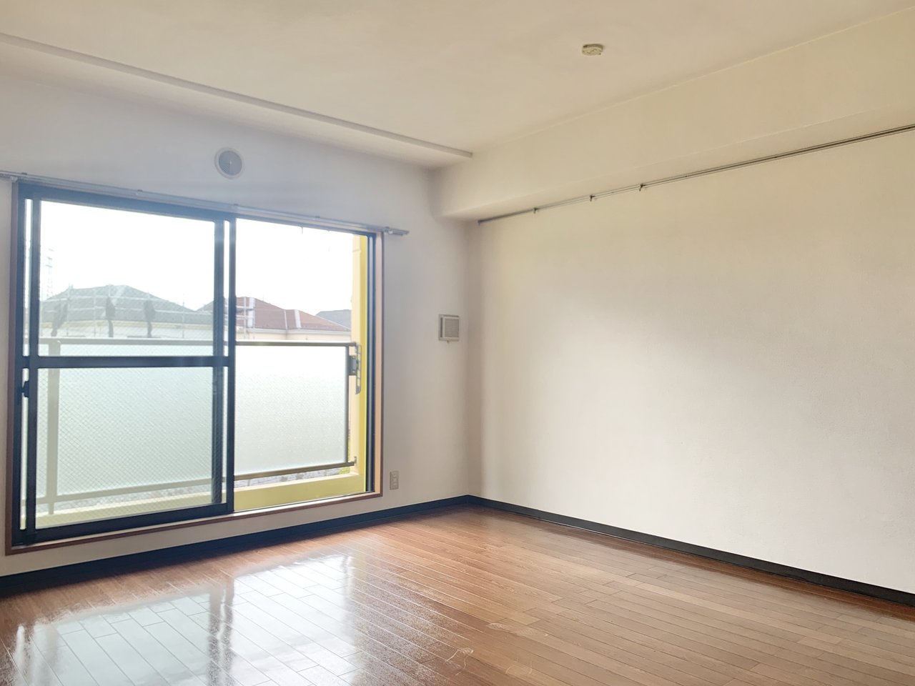 ソシア城山小路　伍番館0302号室 リビング