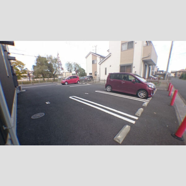 メゾン・ジャンティーユ 駐車場