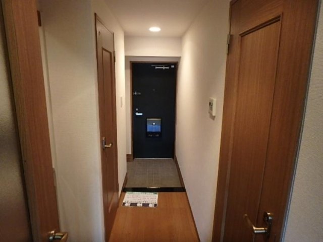 シンシア大森本町 玄関